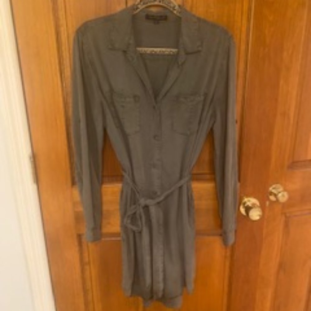 Velvet Heart Dalisa Roll Sleeve Button Front Shirtdress